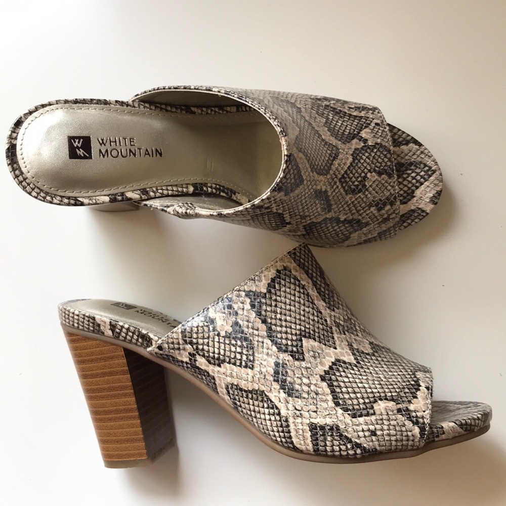 OR BEST OFFER New White Mountain snake print mules